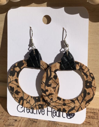 Leaf-Pattern Circle Earrings